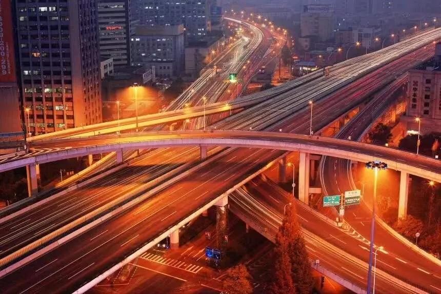 上海高架道路大盘点 哪条你最熟？交通收费设备全解析